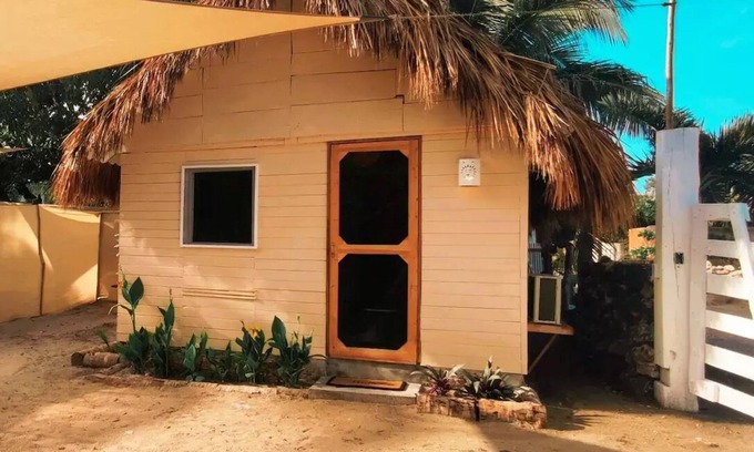 El Cuyo Cabine | Nice private house near the beach.