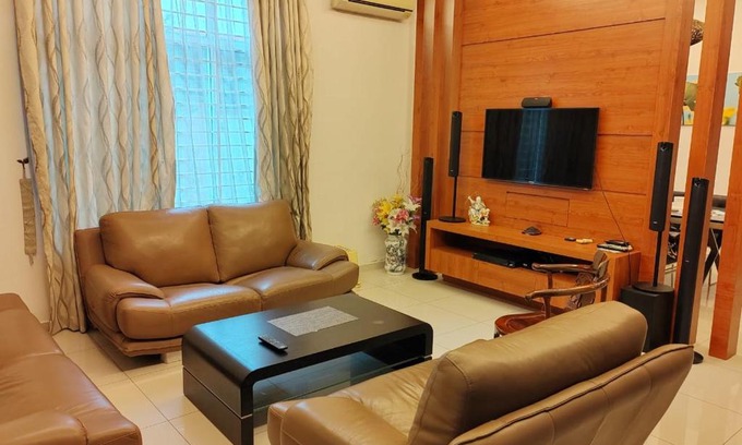 Tangkak Appartement | Nice semi D house at Tangkak