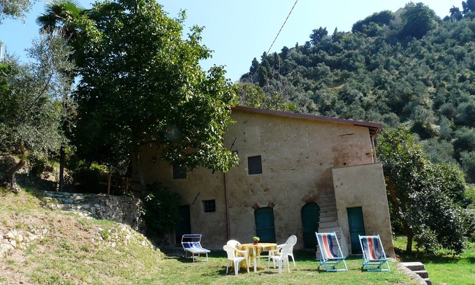 Santa Lucia Maison | Petite maison "rustique" avec jardin et vue imprenable sur la côte Versilia