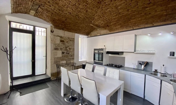 Faubourg Appartement | Jolie appartement T2 à Nîmes