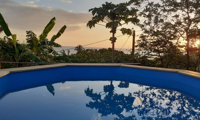Saint-Pierre Maison | SEJOUR DETENTE AGREABLE AU BUNGALOW THYCA'Z