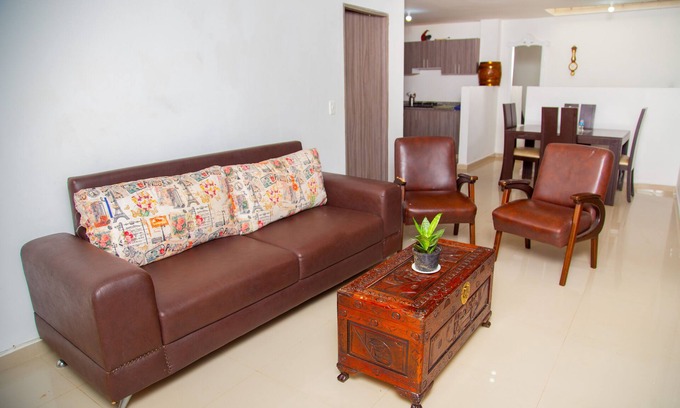 Jamundi Maison | Nice! Very comfy. Fresh. Quiet neighborhood. .