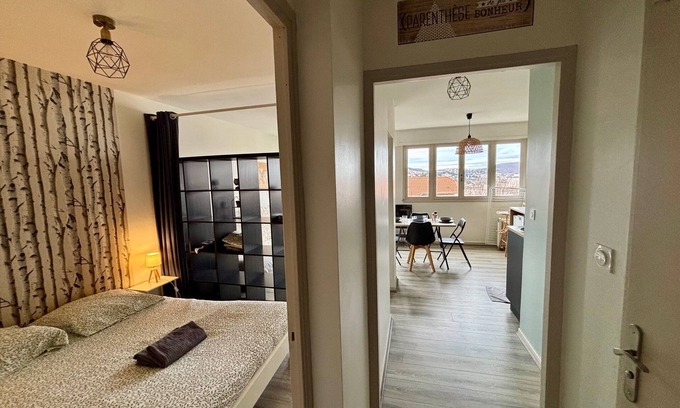 Royat Appartement | Belle vue à 500m des thermes