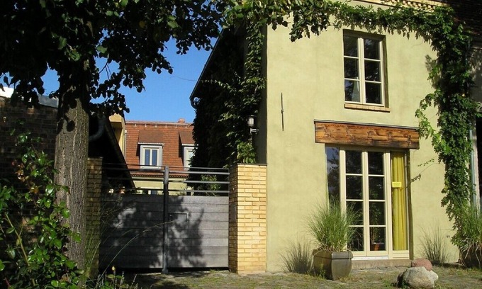 Werder Maison | Nice view, winter garden, on the historical island Werder