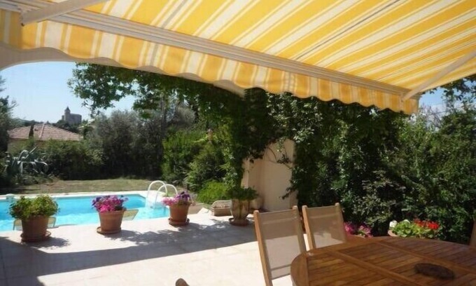 Rochefort-du-Gard Maison | Agréable villa, vue dégagée, piscine, aux portes d'Avignon