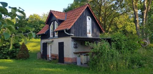 Altefaehr Maison | Niedliches-kleines-Ferienhaeuschen-auf-Ruegen-nahe-Stralsund