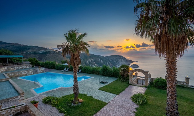 Vovikes Maison | Niforos Panorama