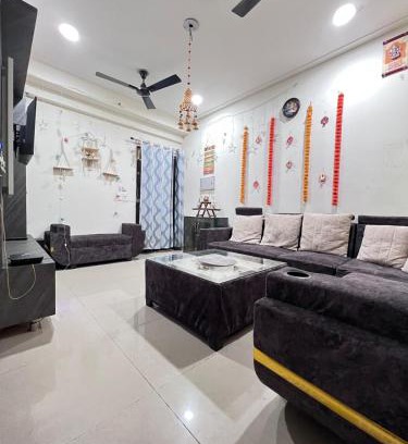 Greater Noida Appartement | Night View Apartment