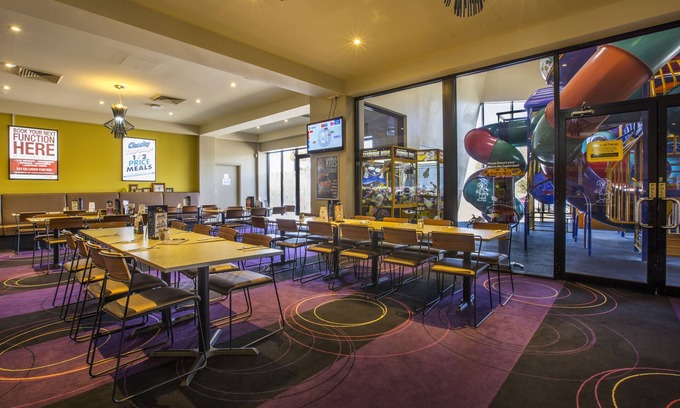 Sunshine West Hôtel | Nightcap at Glengala Hotel