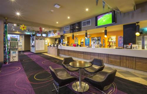 Sunshine West Hôtel | Nightcap at Glengala Hotel