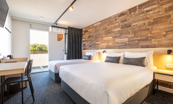 Laverton North Hôtel | Nightcap at Westside Hotel