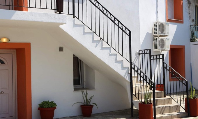 Keramidi Appartement | Nikolaou Apartments Ground Floor