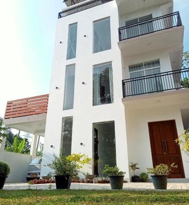 Godagama Appartement | Nilwala Gate wetland Stay