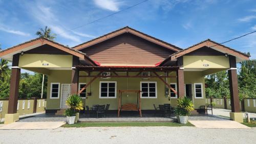 Kampung Pulau Salim Maison | Nipah Homestay Kuala Besut