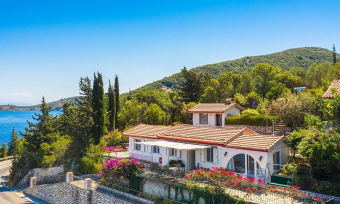 Frikes Villa | Nitsa's House - Deux Chambres Villa, Couchages 4