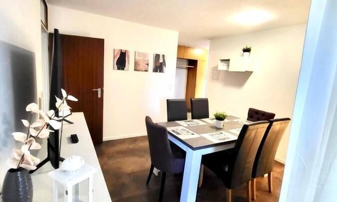 Freiberg am Neckar Appartement | nJoy! Comfort & Spacious - balcony - free WiFi