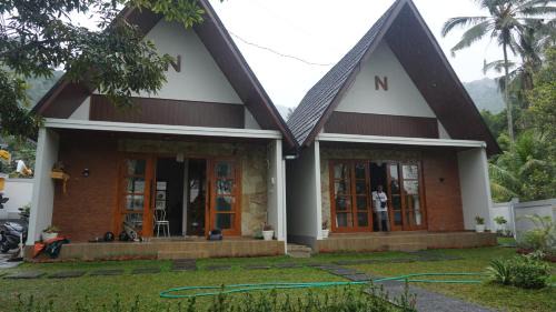 Sukasada Maison | NN Homestay