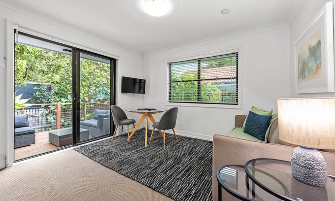 Brisbane Appartement | Noble House ~ 2 chambres / 1salle de bain / 1 voiture ~ Parklands + Transport