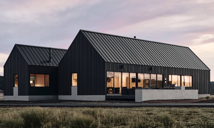 Fort Valley Maison | Noir Peaks a Modern Scandinavian Mountain Home beautiful views of Mt Humphreys