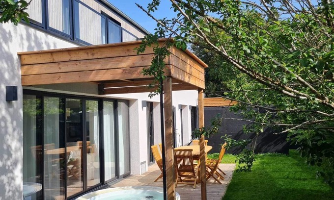 Milly-la-Foret Maison | Nomad house 1 with 3 bedrooms, Jacuzzi center of Milly La Forêt !