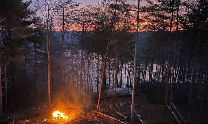 Nebo Maison | Non-smoking lake house with private beach, dock and kayaks