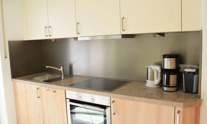 Brannenburg Appartement | Nichtraucher Ferienwohnung (52qm), Parterre, 1 Schlafzimmer, 1 Wohnschlafzimmer, SAT-TV, seperate Küche, Terrasse