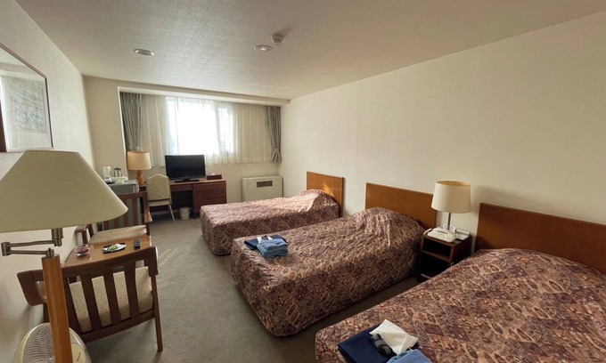 Rishirifuji-cho Hôtel | Nonsmoking Westernstyle triple room in the main building 2 meals included plan / Rishirigun Hokkaidō