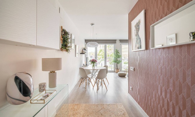 Gornal Appartement | Cozy apartment close to Fira Barcelona