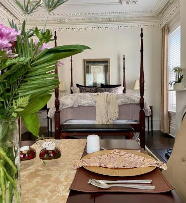 Guelph Maison | Norfolk Guest House Inn