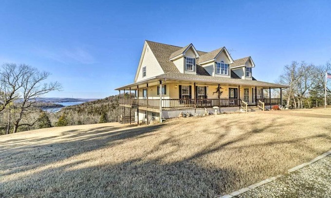 Calico Rock Maison | Norfork Lake North Fork River Mountain Home retreat
