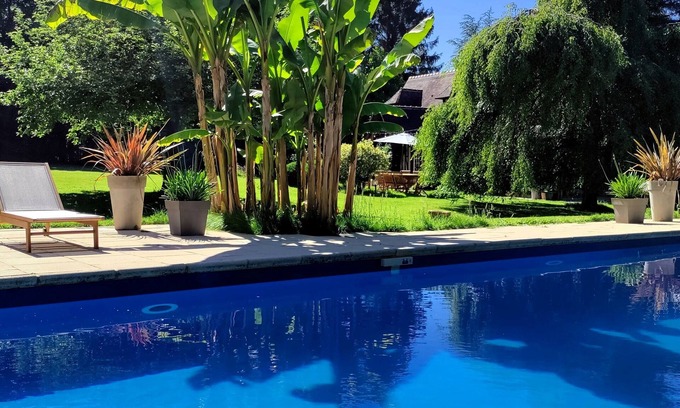 Le Planquay Maison | Maison normande au parc majestueux avec piscine chauffée