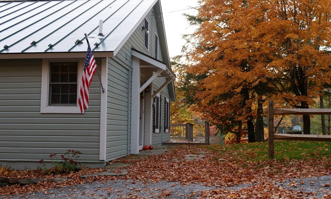 Poultney Maison | North Bay Sunsets and Lakeside Living Await!