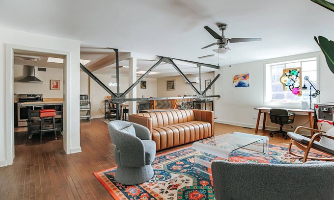 Staunton Appartement | North Central Loft-Appartement-Salle de bain privée séparée