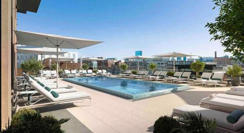 Downtown Boston Maison | North End TD Garden Condo Shared Pool & Rooftop