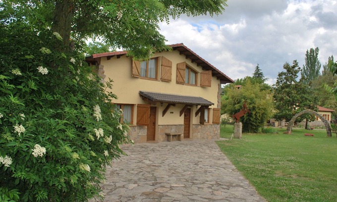 Las Ventas de Santa Lucia Cottage | Alfonso House - MAISON DU NORD. Graus (Huesca). Idéal pour les groupes et les familles nombreuses.