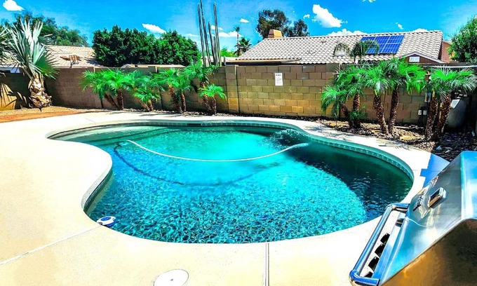 Paradise Valley Village Maison | North Phoenix At Your Fingertips