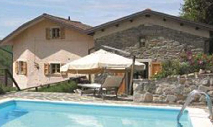 Comano Maison | Maison mitoyenne privée avec piscine privée au nord de la Toscane