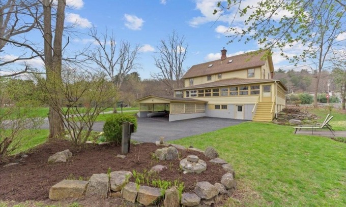 North Lake George Maison | NORTHERN LAKE GEORGE HOME AND COTTAGE NEAR BEACH, BOAT LAUNCH AND BROOK