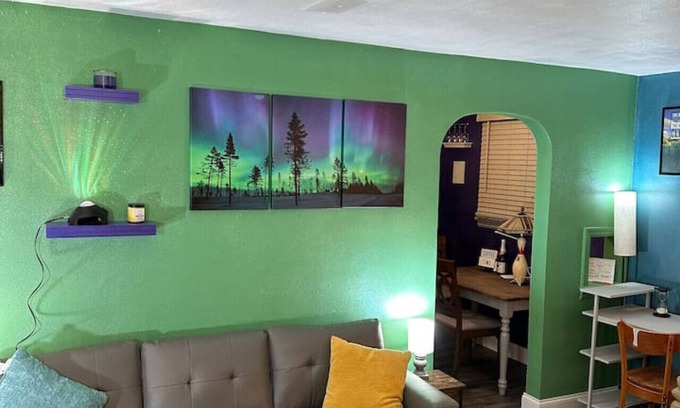 Moorhead Appartement | Northern Lights 3pm checkout!