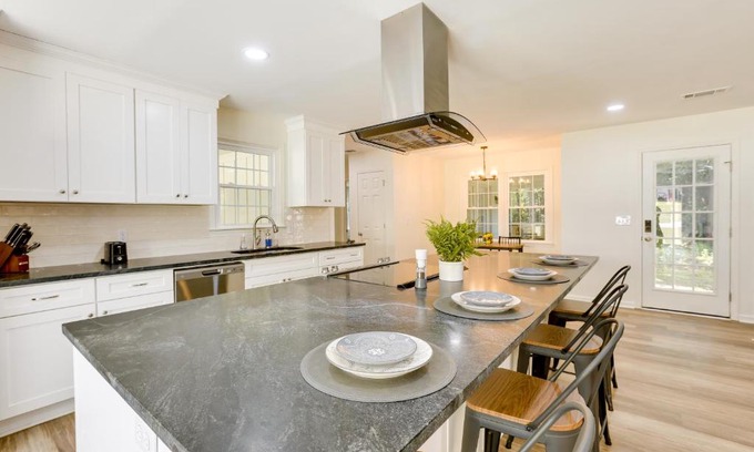 Northport Maison | Northport Game Day Getaway 5 Mi to University!