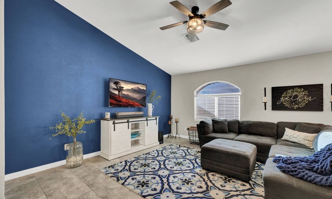 Tule Springs Maison | Northwest Cozy 1-story home