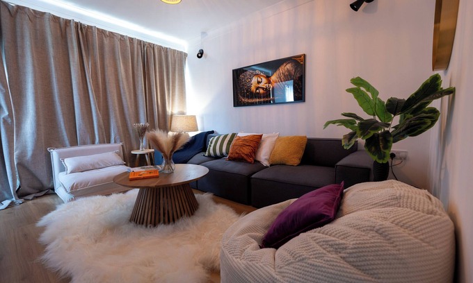 Norwich Maison | Norwich - House - Sleeps 7 - Parking - Garden