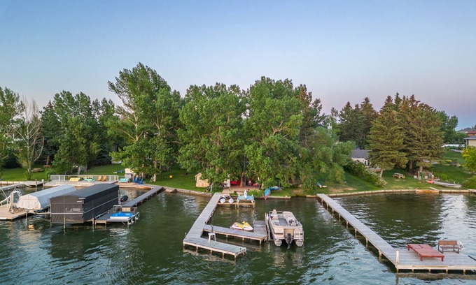 Chestermere Maison | Maison au bord du lac 3100pc 4 cac