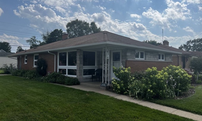 Harters Heights Maison | Notre Dame Home - 3 blocks to ND Bookstore / 10 min walk to ND Stadium