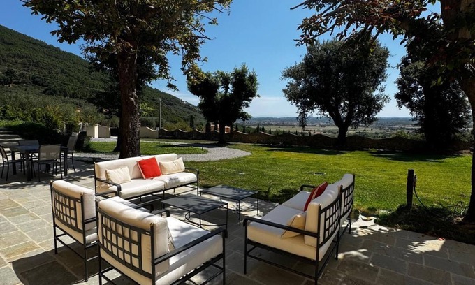 Vicopisano Maison | nRelax in the Heart of Tuscany – Villa’s Apartment with Private Pool & Garden 🌻