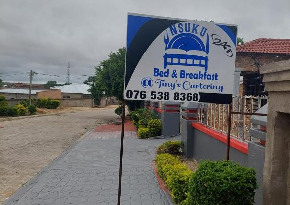 Thulamahashe Lit Et Petit-Déjeuner | Nsuku Bed and Breakfast
