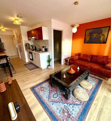Saint-Quentin Appartement | "Nuits du désert" - Appartement avec terrasse