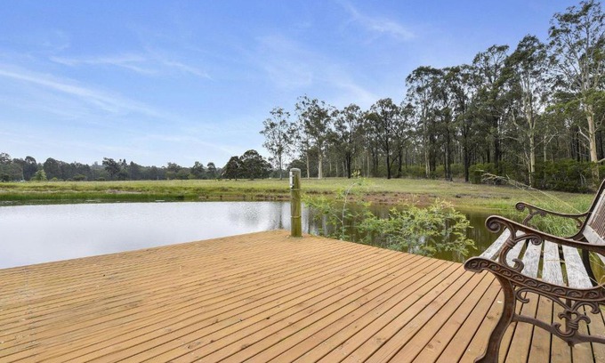 Nulkaba Maison | Nulkaba Escape, super central, walk to Zoo, short drive to Potters + Wineries