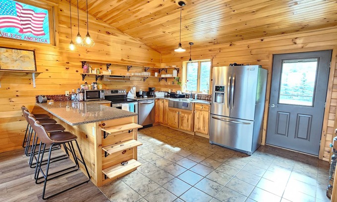 Nunda Maison | Nunda Getaway with valley views. 15 minutes to Letchworth Park. Pet-Friendly!