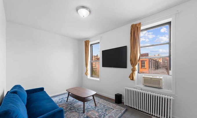 Ukrainian Village Appartement | NY-11-7 Cozy 1BR 1BATH In East Village